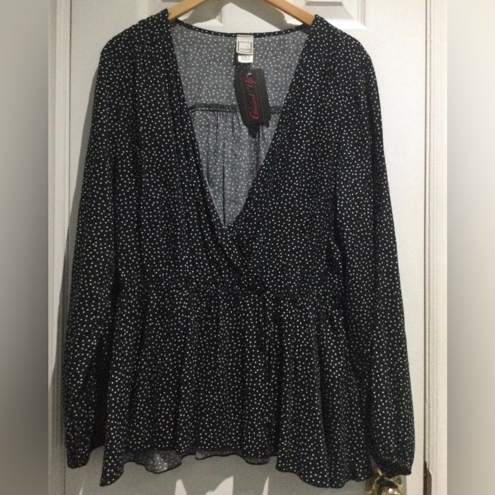 BNWT Lilian 100% Rayon Black And White Polka Dot V-Neck Peplum Blouse